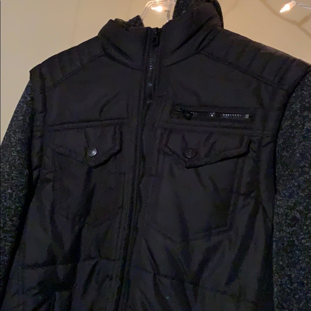 Man’s Jacket - Picture 2 of 4